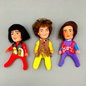 This is a unique set of The Monkees Clever Finger Dolls with boots by Remco 70’s
